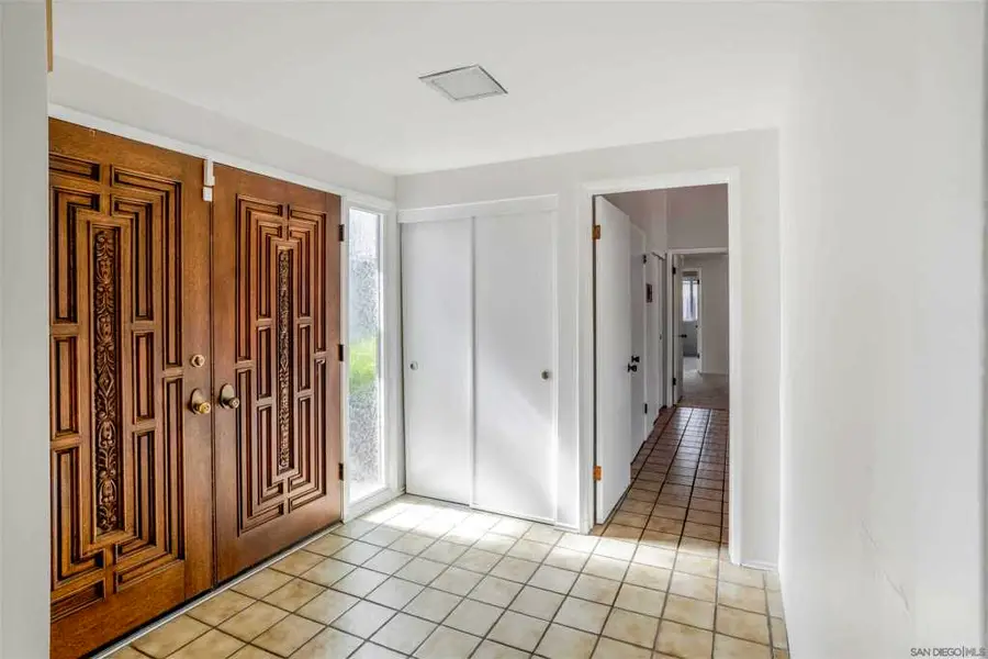 8575 N La Jolla Scenic Drive, La Jolla, CA 92037 - #2