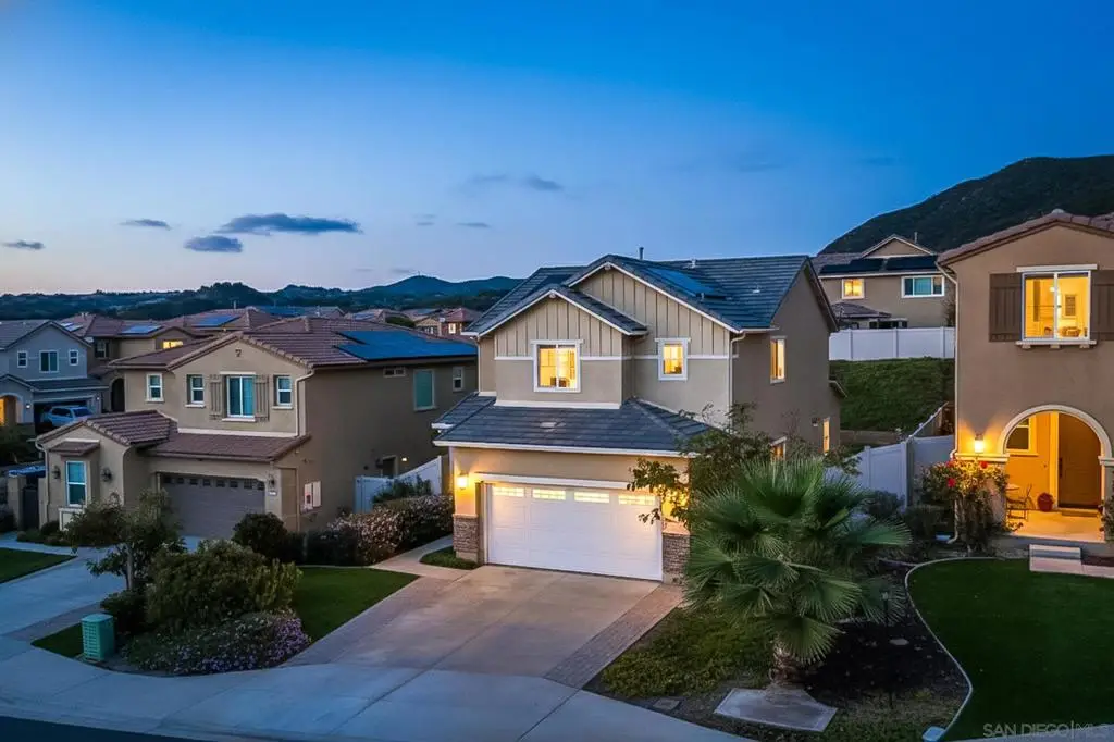 310 Falabella Ln, Fallbrook, CA 92028 - #1
