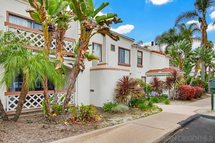 9439 Fairgrove Ln #102, San Diego, CA 92129 - #3