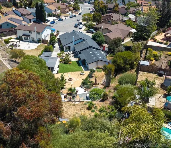 902 Loma View, Chula Vista, CA 91910