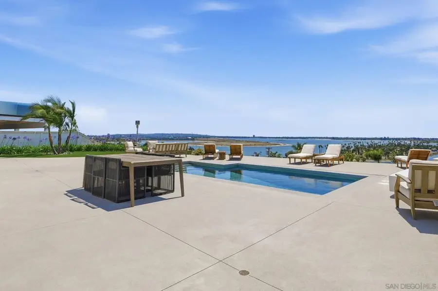 3080 Lloyd, San Diego, CA 92117 - #2