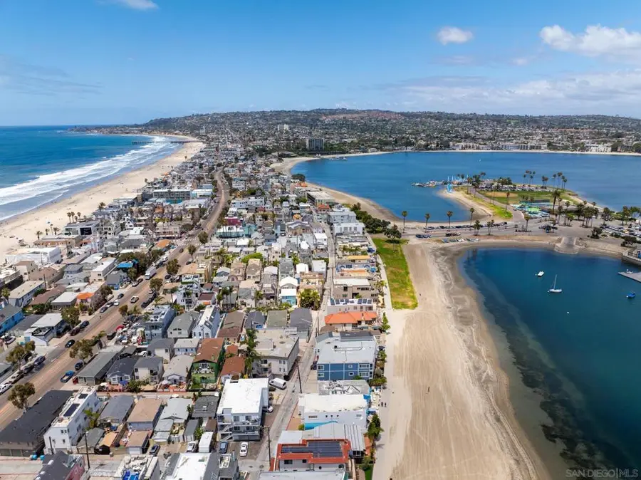3630 Bayside Walk #B, San Diego, CA 92109 - #2