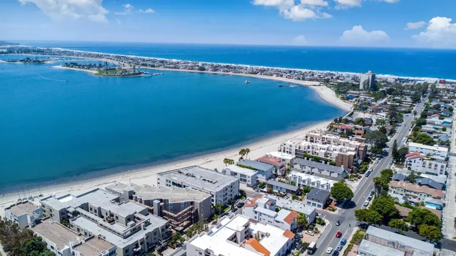 1221 Parker Pl #Unit 6, San Diego, CA 92109 - #2