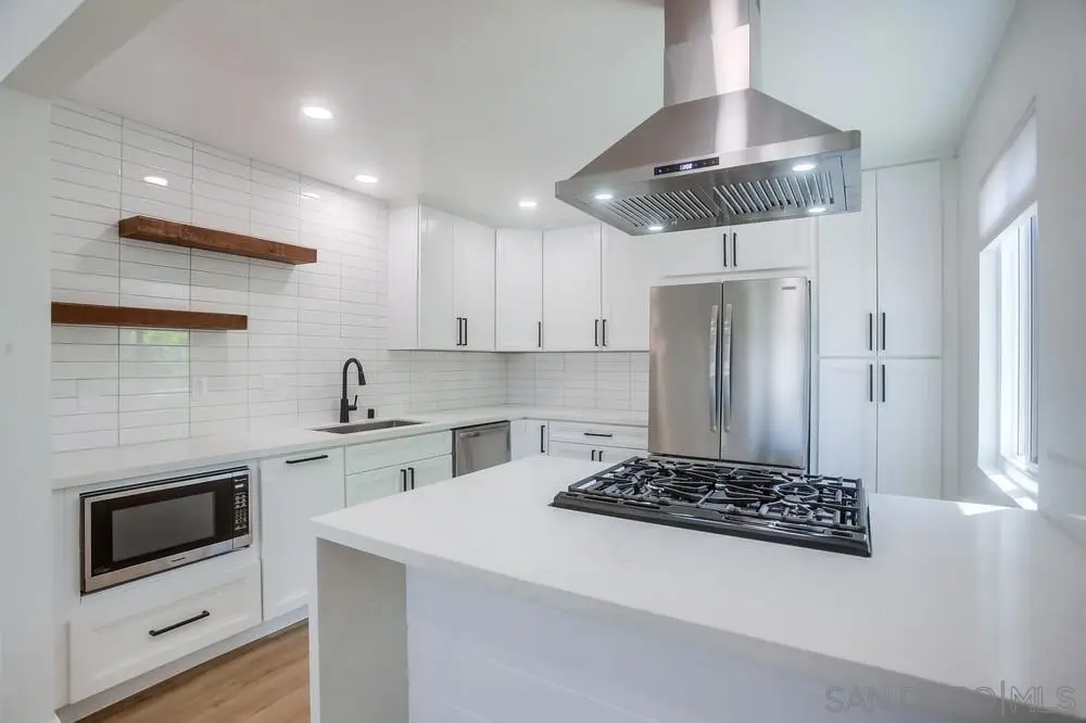 3521-3523 Luna Ave, San Diego, CA 92117 - #1