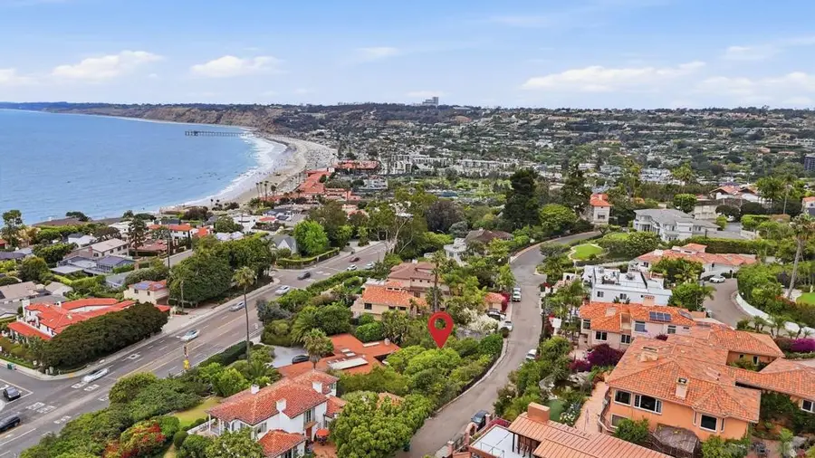 1822 Amalfi St., La Jolla, CA 92037 - #2