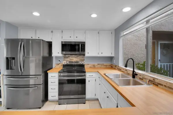 23823 Green Haven Ln, Ramona, CA 92065