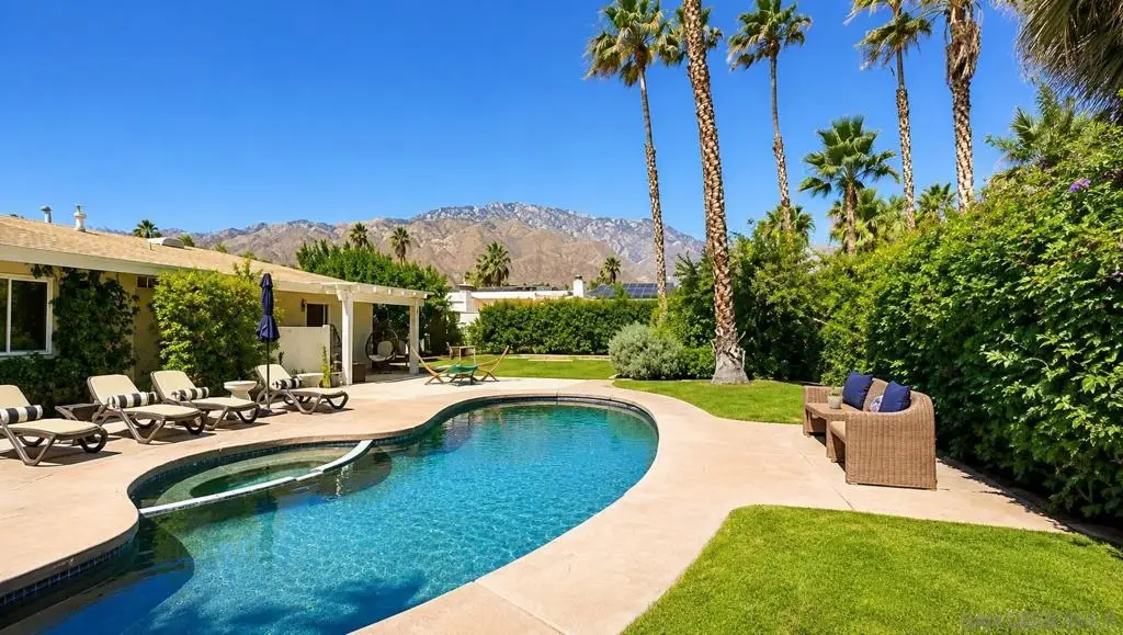 1318 E Via Escuela, Palm Springs, CA 92262 - #1