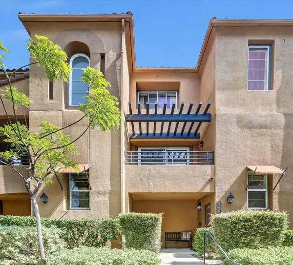 2908 Escala Cir, San Diego, CA 92108