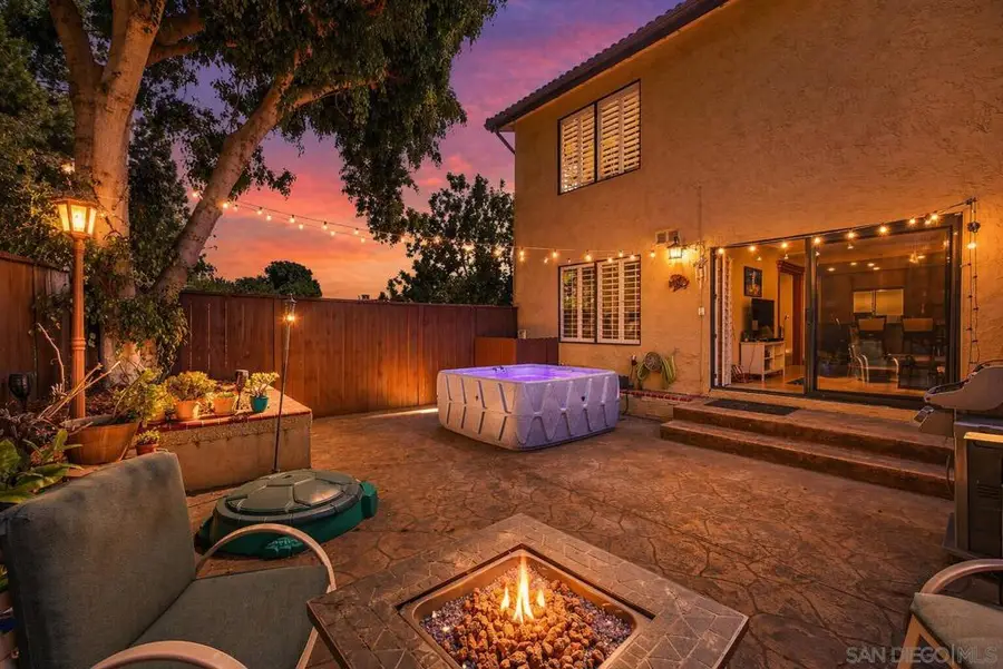 6998 Camino Degrazia, San Diego, CA 92111 - #3