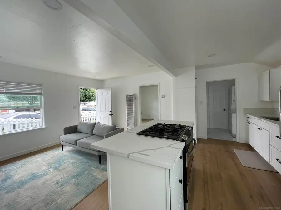 218-220 E Connecticut Ave, Vista, CA 92084 - #3
