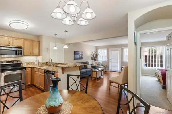 5252 Balboa Arms #181, San Diego, CA 92117