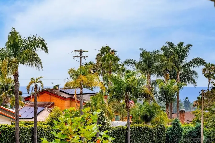 1101 Catania Ct #201, Encinitas, CA 92024 - #2