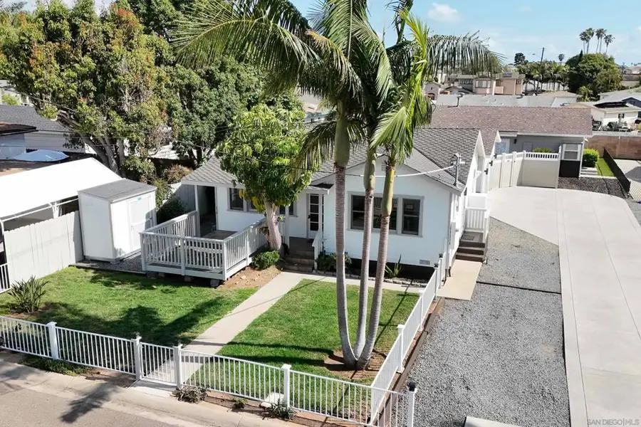 1027-1029 Knowles Ave., Carlsbad, CA 92008 - #2