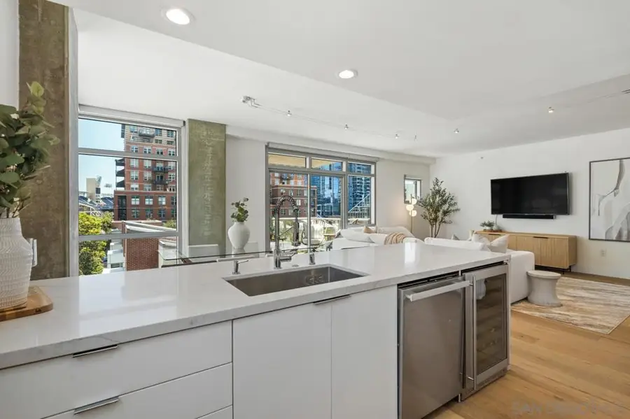 800 The Mark Ln #406, San Diego, CA 92101 - #3