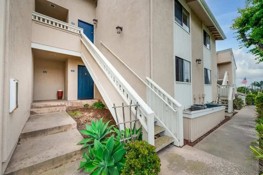 5655 Riley St #205, San Diego, CA 92110 - #3