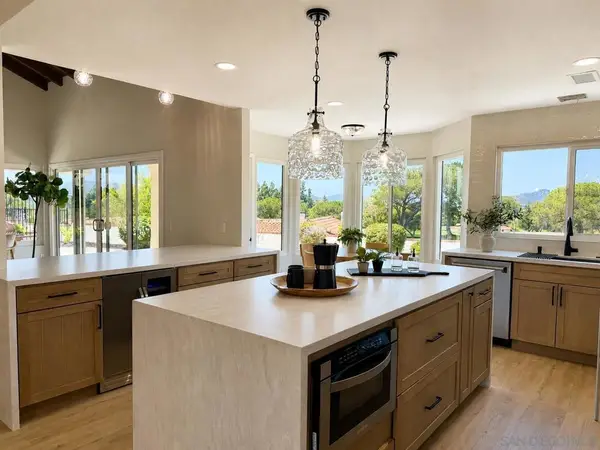 Address Withheld By Seller, San Diego, CA 92128
