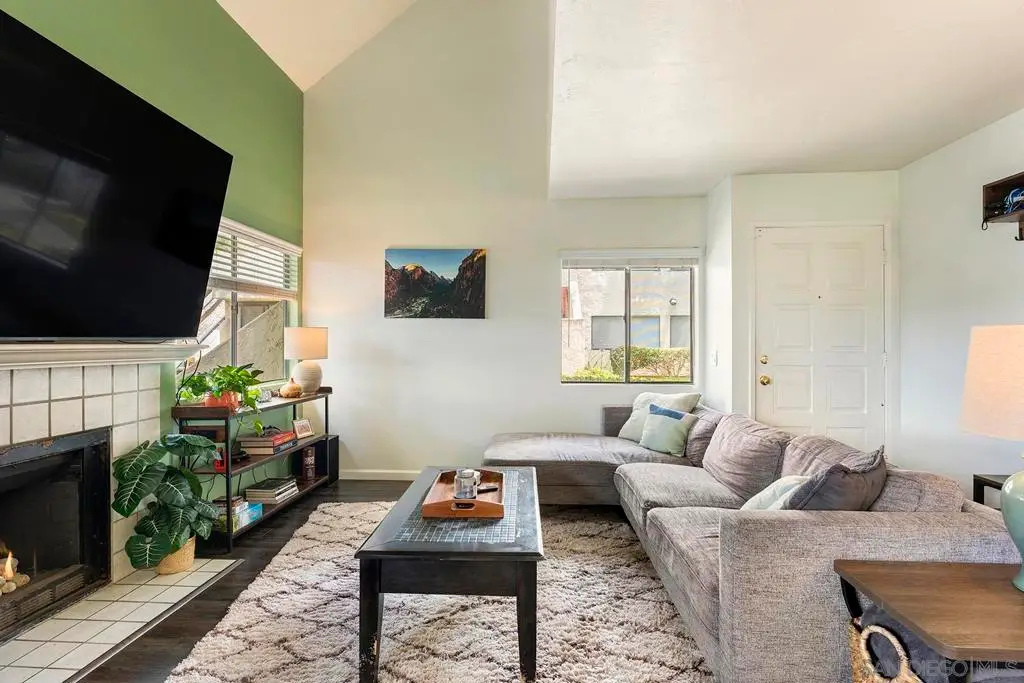 355 N Melrose Drive N #E, Vista, CA 92083 - #1