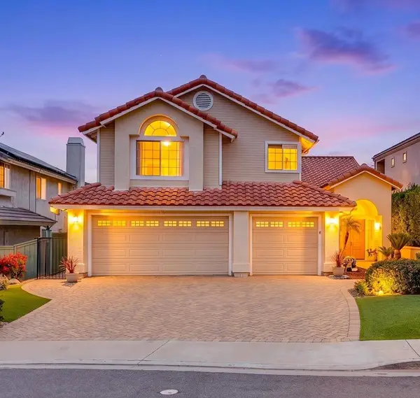 11064 Ipai Ct, San Diego, CA 92127