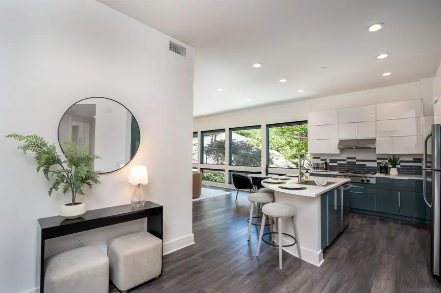 8570 Aspect Dr, San Diego, CA 92108 - #2