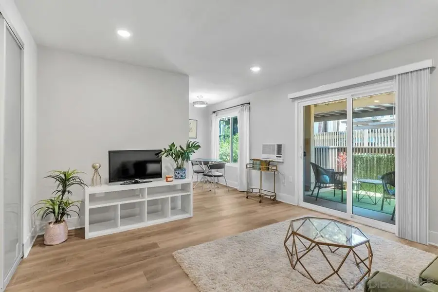 8644 Via Mallorca #F, La Jolla, CA 92037 - #3