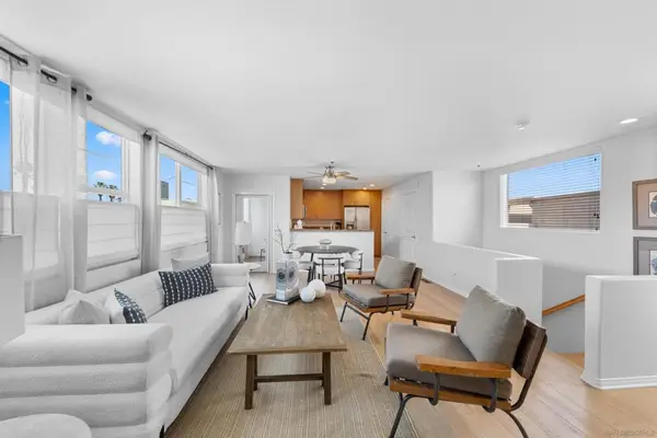 924 Hornblend St #31, San Diego, CA 92109