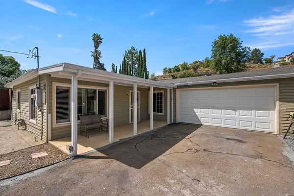 1157 Via Loma Vista, El Cajon, CA 92019