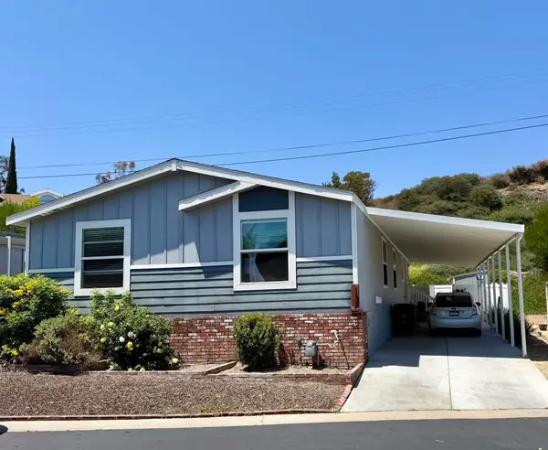 2003 Bayview Heights #SPC 138, San Diego, CA 92105