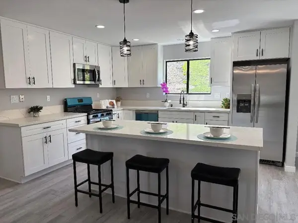 9211 Todos Santos, Santee, CA 92071