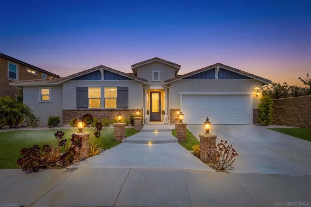 34490 Bloomberry Rd, Murrieta, CA 92563 - #1