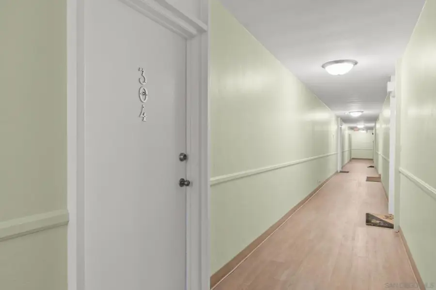 1907 Robinson Ave #304, San Diego, CA 92104 - #3
