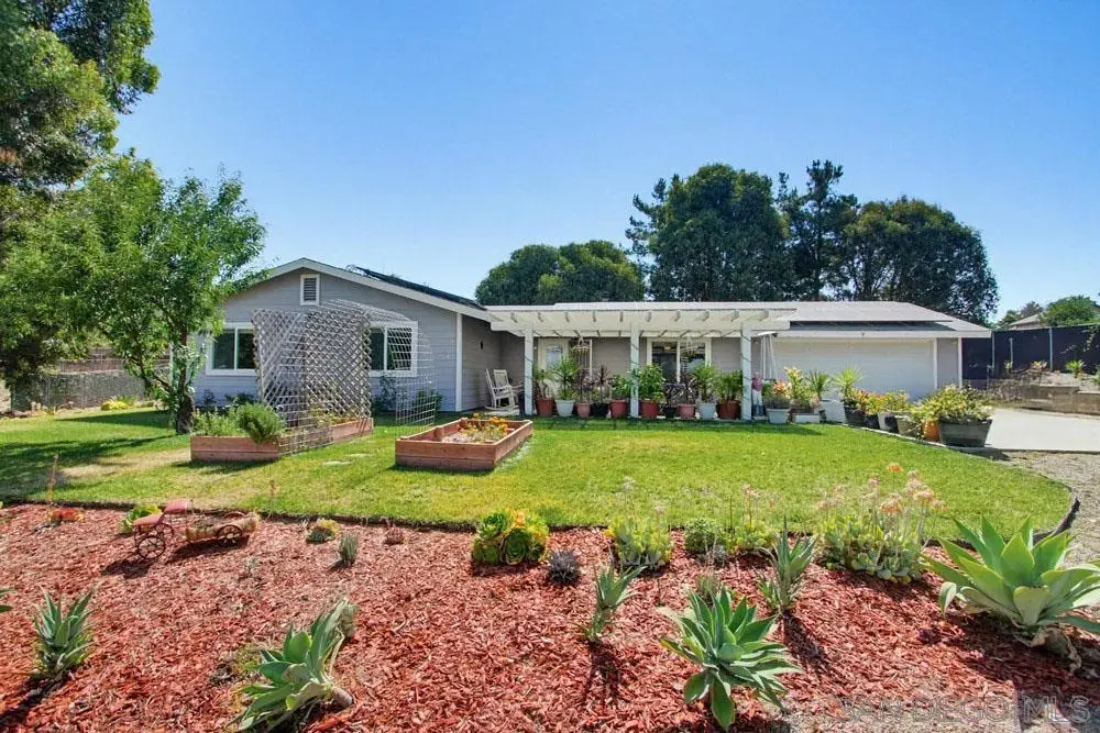 743 Davis, Ramona, CA 92065 - #1