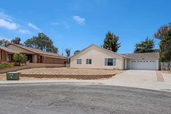 3521 Strawberry Place, Oceanside, CA 92056