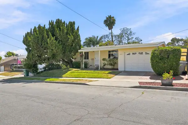 3636 Tomahawk Ln, San Diego, CA 92117