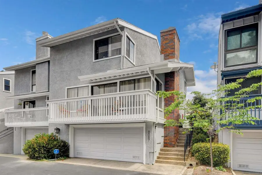 8087 Caminito Mallorca, La Jolla, CA 92037 - #2
