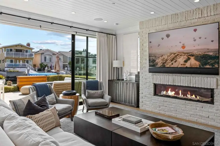 3803 Marcus Ave, Newport Beach, CA 92663 - #2