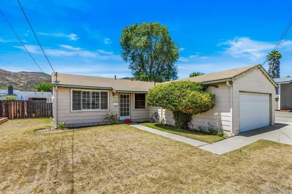 6954 Ballinger, San Diego, CA 92119