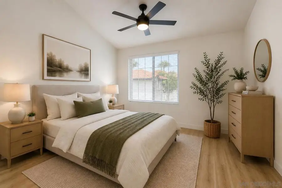23391 La Crescenta #Unit B, Mission Viejo, CA 92691 - #3