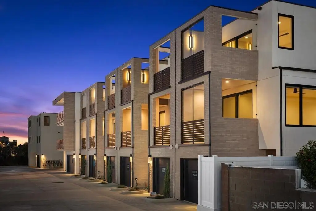 4204 Tonopah St, San Diego, CA 92110 - #1
