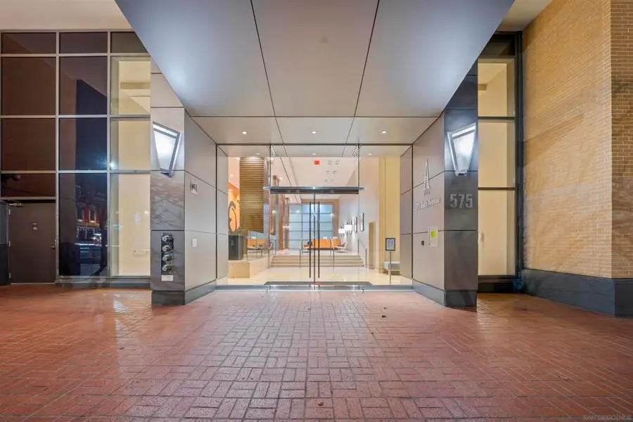 575 6th Ave #804, San Diego, CA 92101 - #2