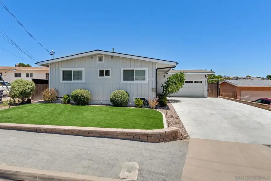 2533 Calle Tres Lomas, San Diego, CA 92139 - #2