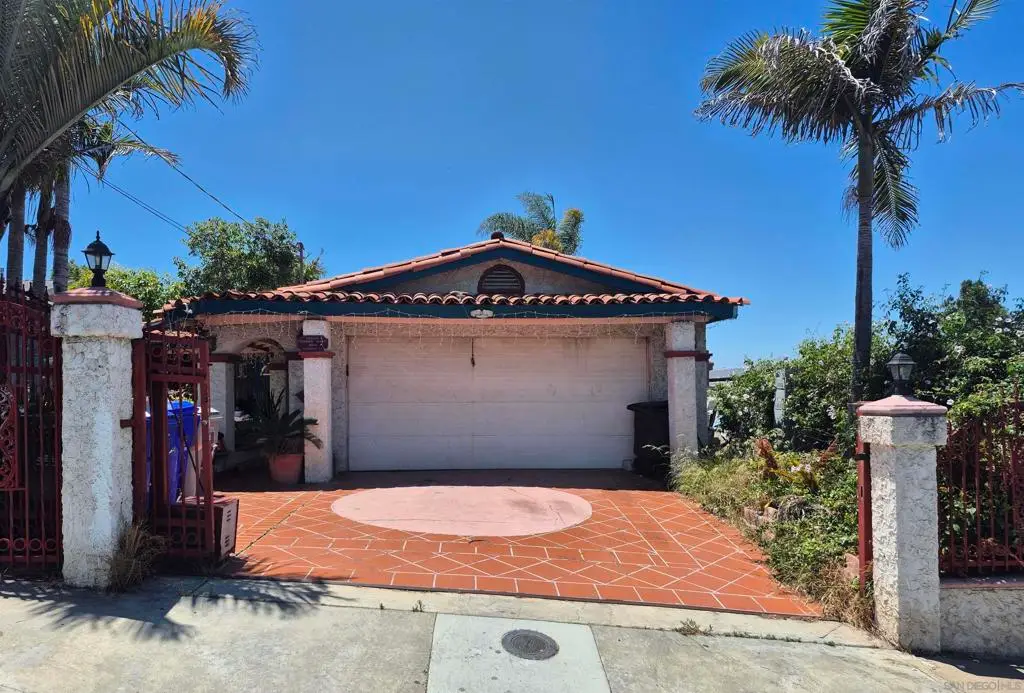 5553 Blueridge St, San Diego, CA 92139 - #1
