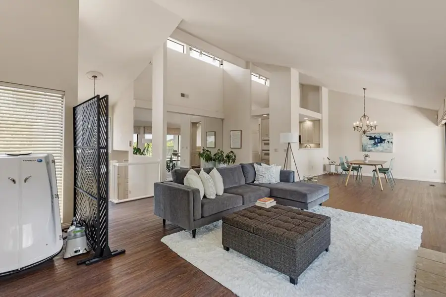 6667 La Jolla Scenic Drive South, La Jolla, CA 92037 - #3