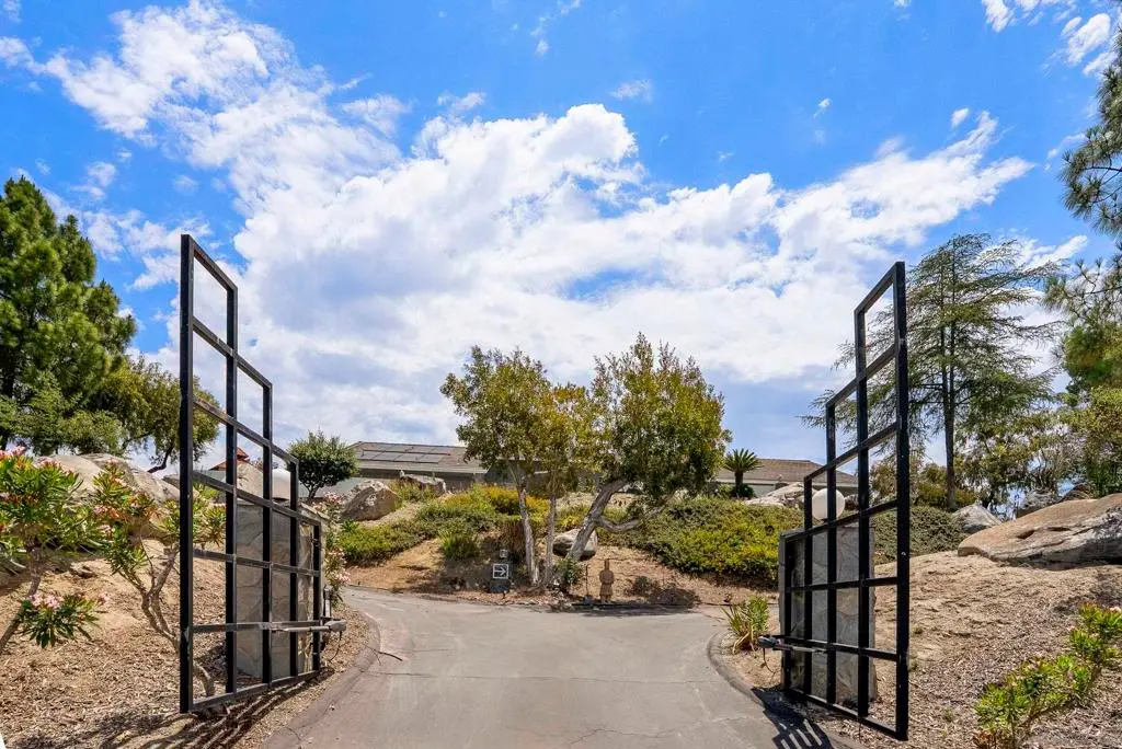28455 Meadow Mesa, Escondido, CA 92026 - #1