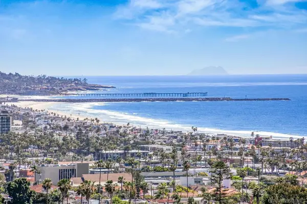 1243  1245 Van Nuys St, San Diego, CA 92109