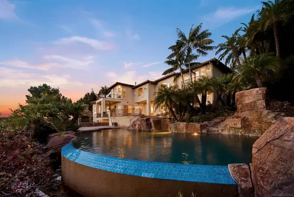 7149 Obelisco Cir, Carlsbad, CA 92009