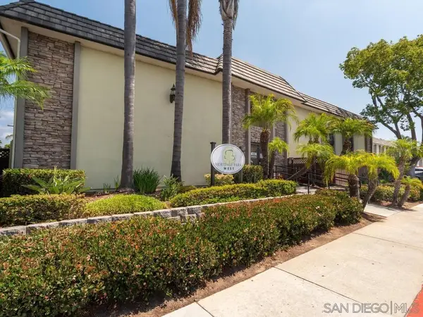 6666 Beadnell Way #6, San Diego, CA 92117