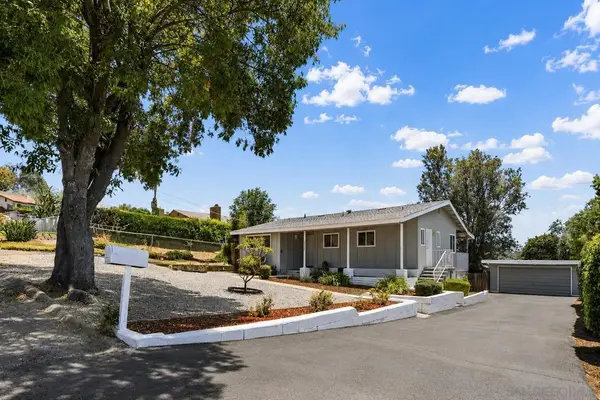 125 Encanto Dr., Escondido, CA 92027