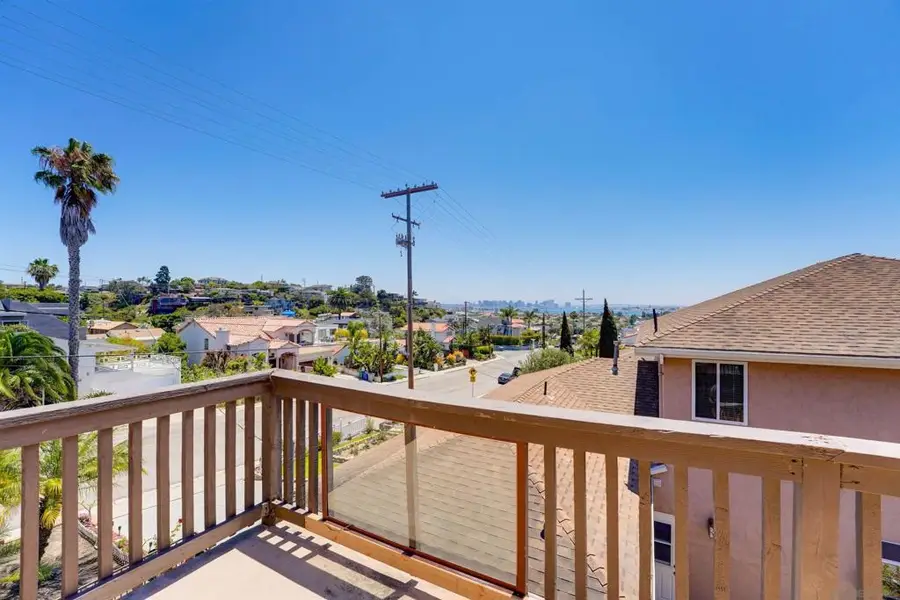 3449 Macaulay St, San Diego, CA 92106 - #2