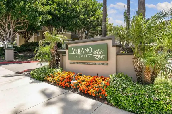 7405 Charmant Dr #2013, San Diego, CA 92122