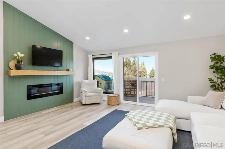 16266 Avenida Venusto #E, San Diego, CA 92128 - #2